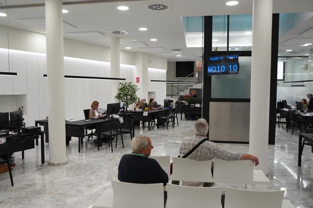 Ontinyent hace balance de la reforma de la planta baja del Ayuntamiento