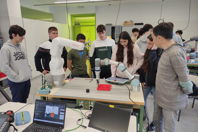 L’IES Jaume I aposta per la formació i la innovació