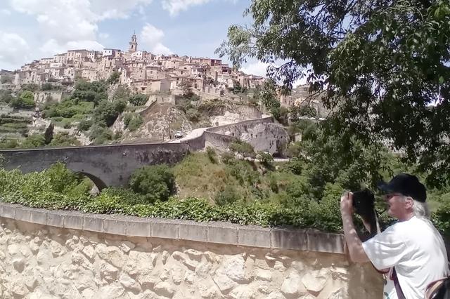 Periodistas de la República Checa, Alemania e India visitan Ontinyent y Bocairent