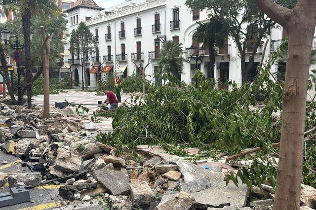 La plaça de la Concepció canvia d'imatge