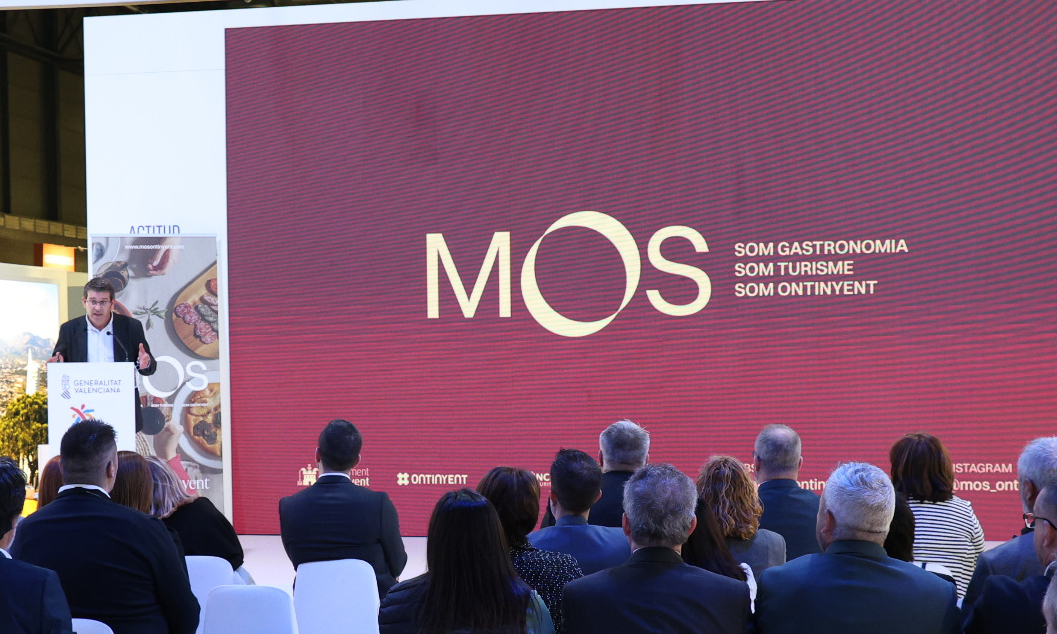 Presentación de la marca "MOS"