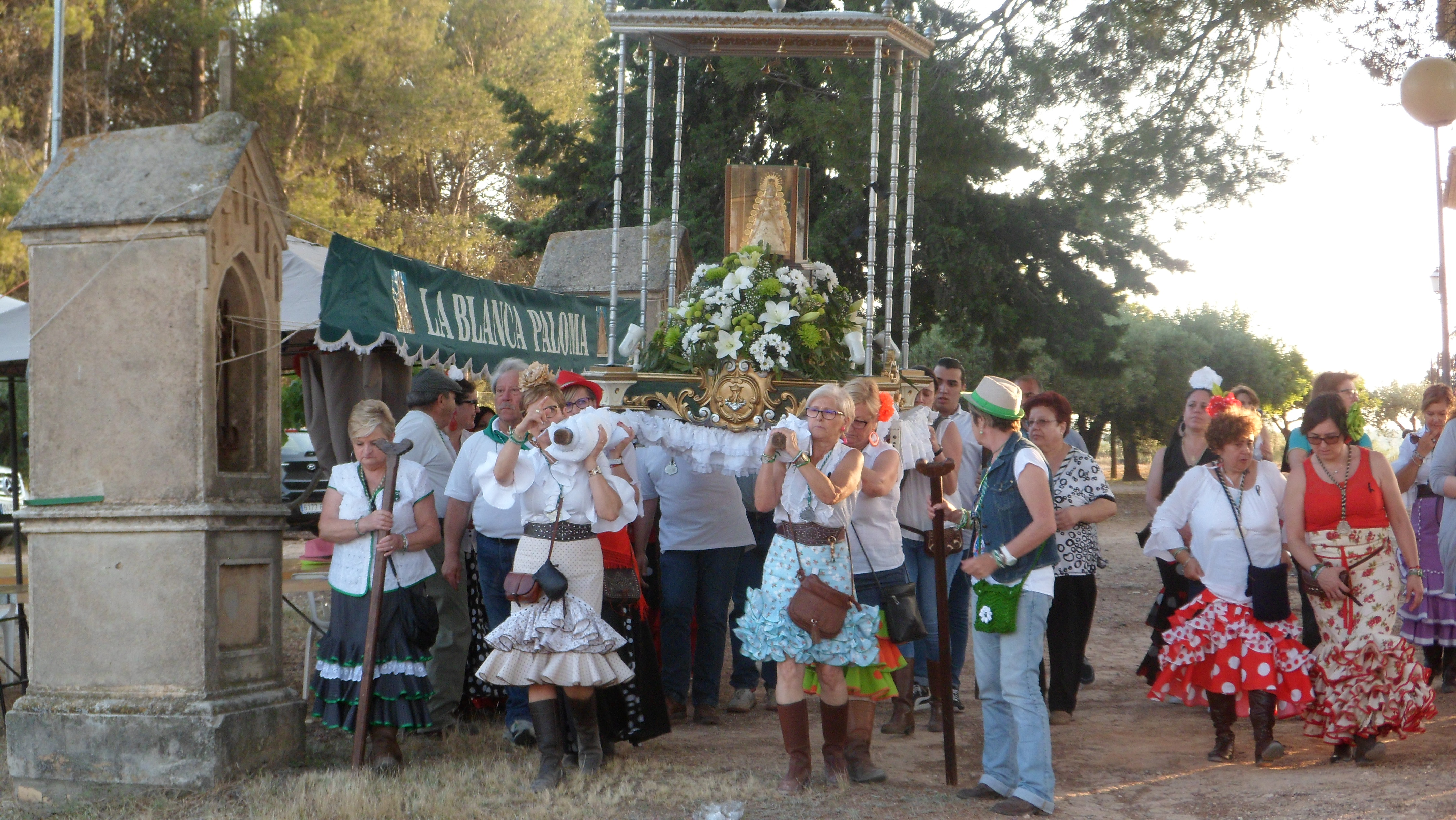 Romeria a morera. Arxiu