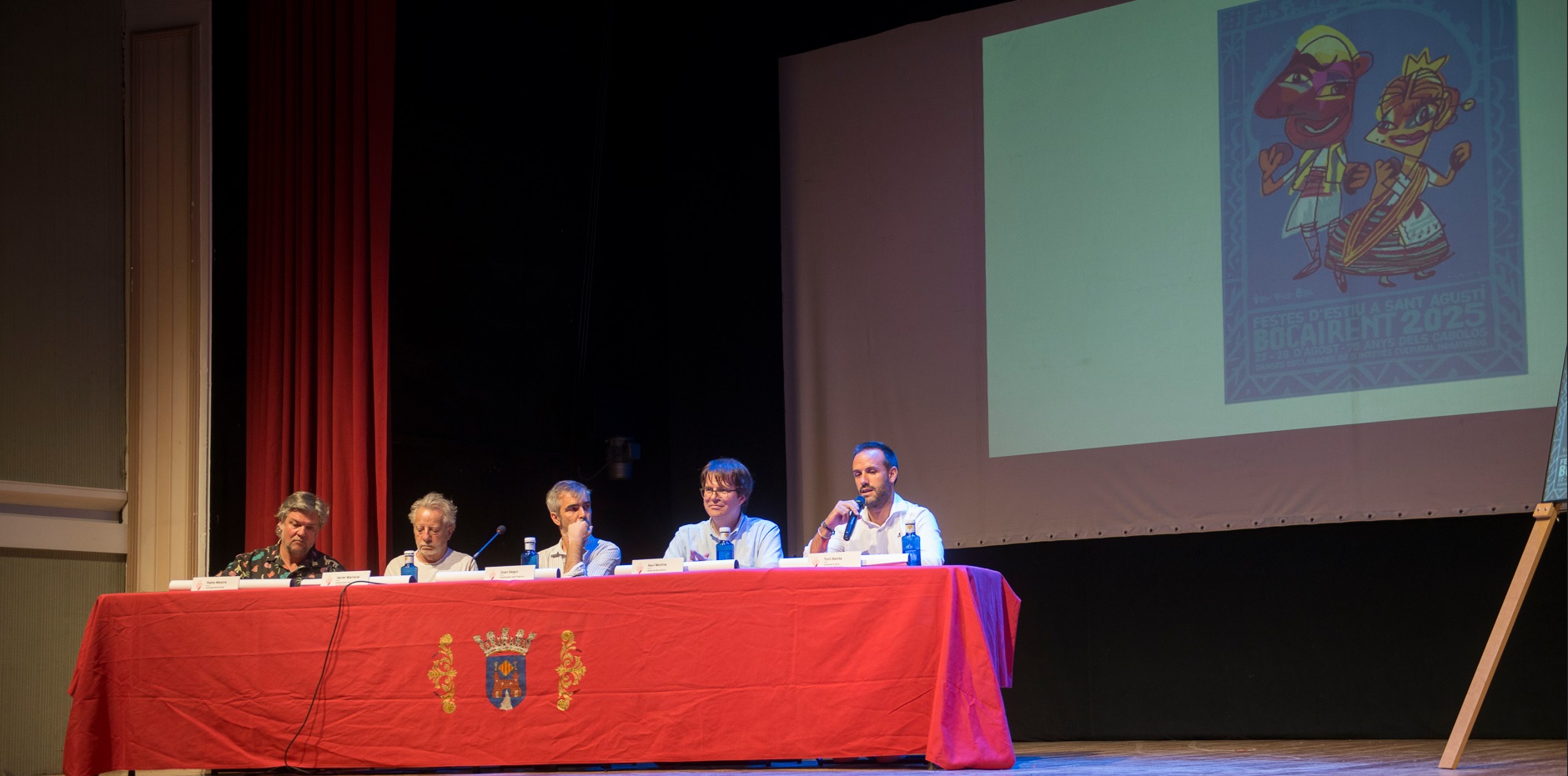 Presentación del cartel anunciador