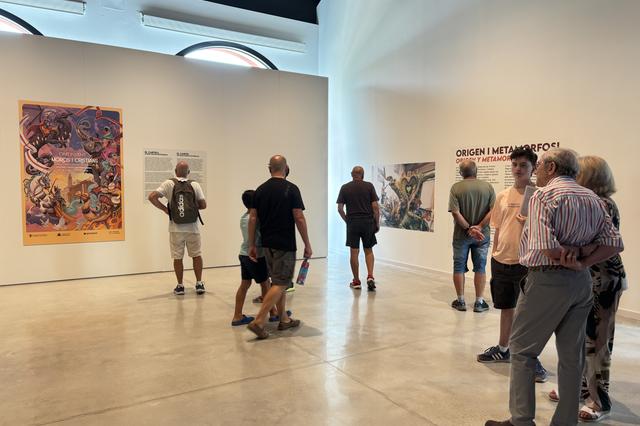 Más de 4.500 personas visitan la exposición de Dulk en ocho días