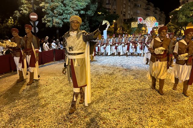 Los Kábilas siembran la paz a través de la palabra