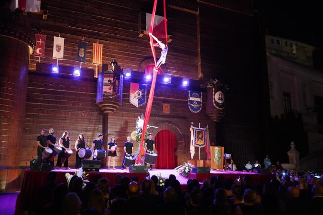 Ontinyent facilitarà l’accés al pregó i a les ambaixades de Moros i Cristians amb traducció a llengua de signes