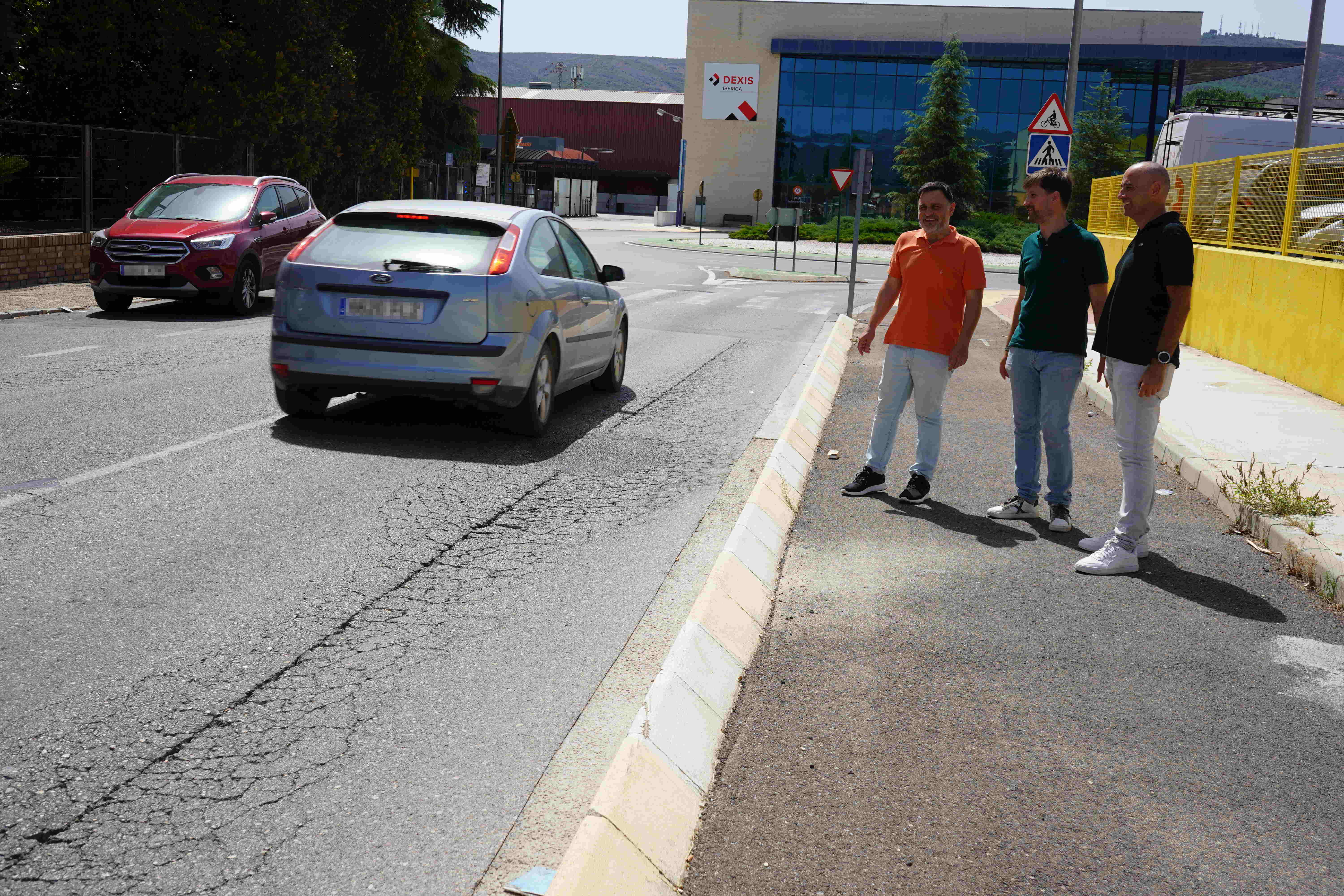 Los concejales Borrell y Vallés visitan los polígonos