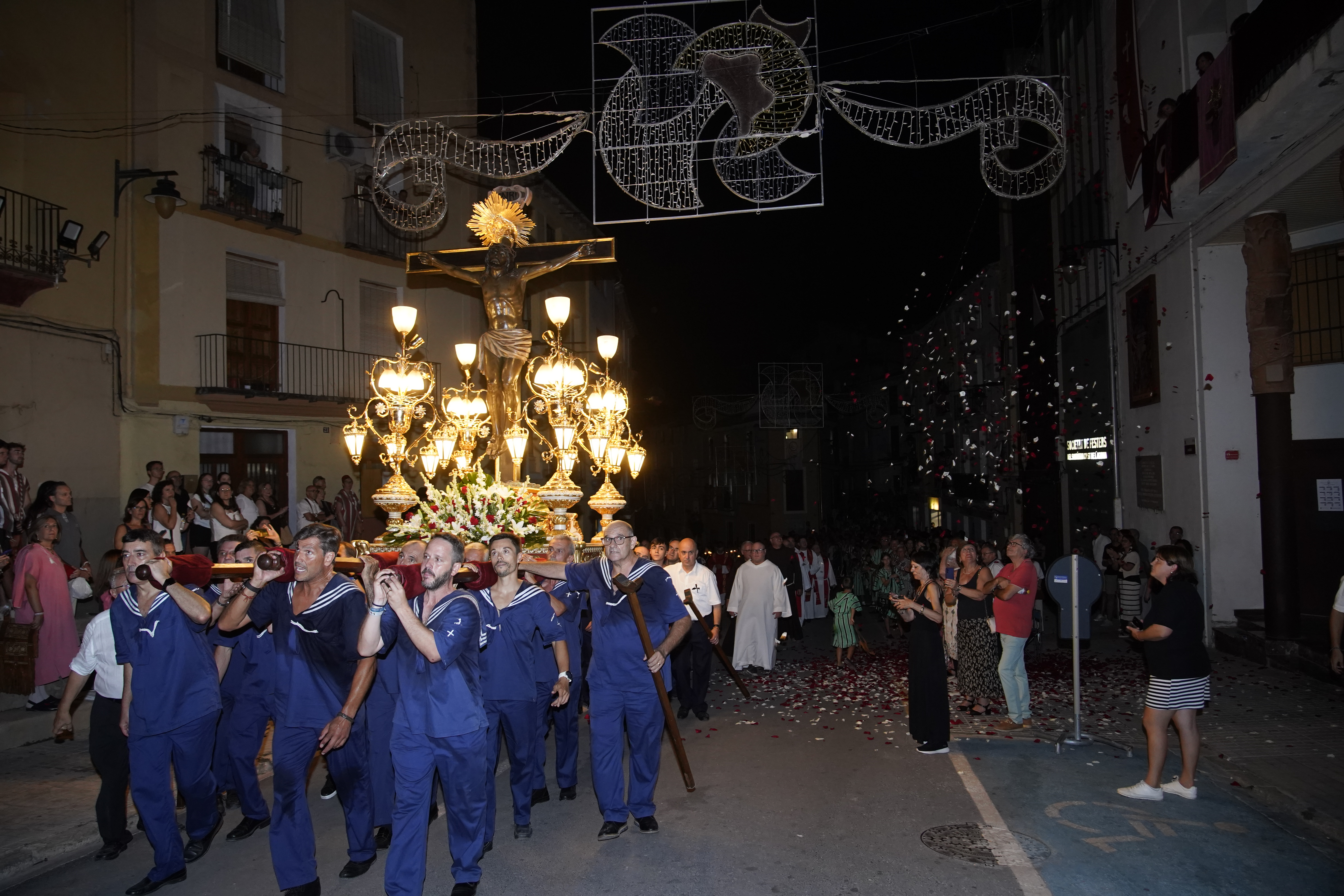 El Cristo de la Agonía, por la plaça de Baix