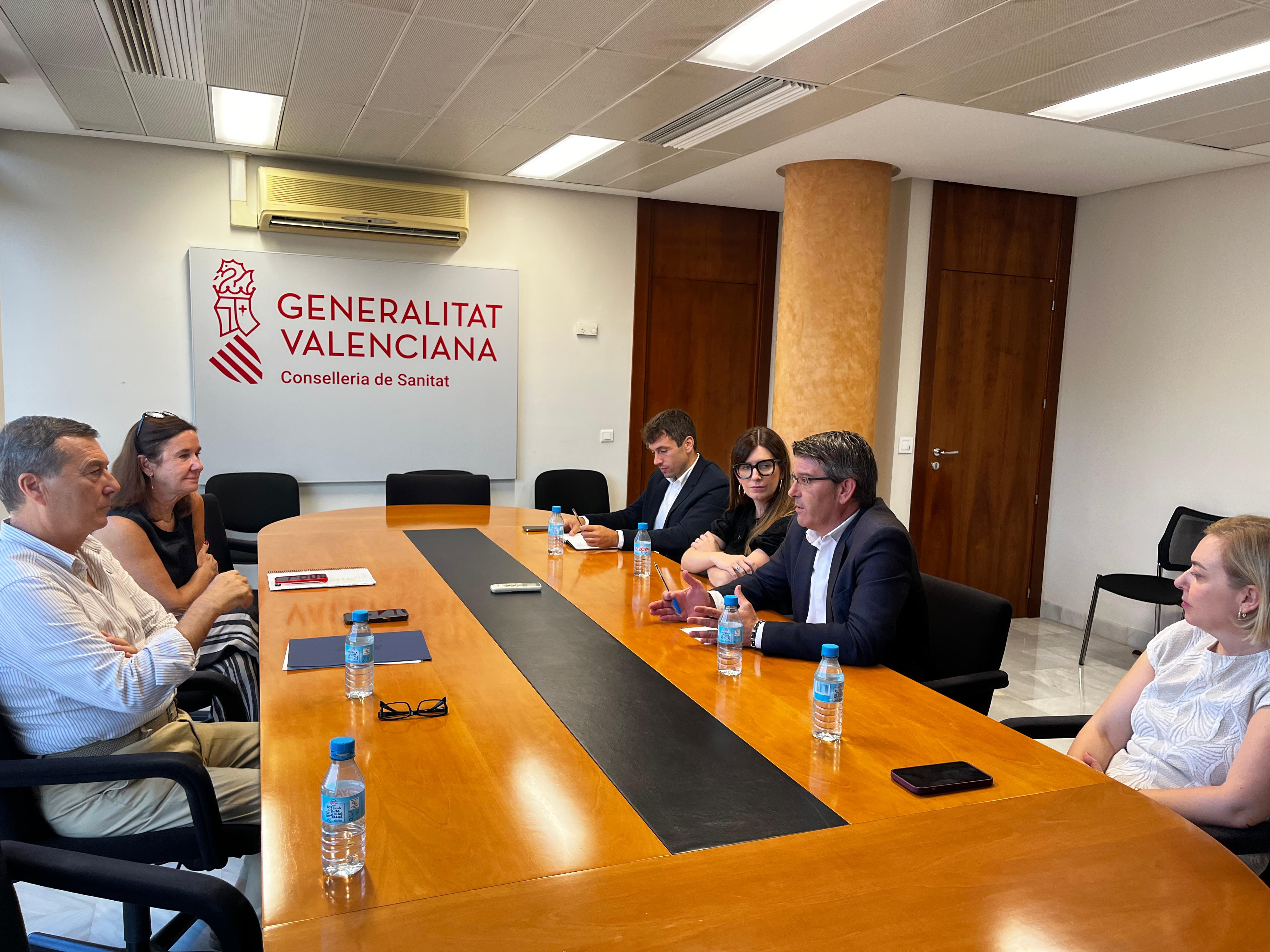 Reunión con el conseller de Sanidad