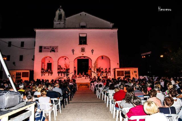 Agullent escenifica el Milagro de San Vicente Ferrer