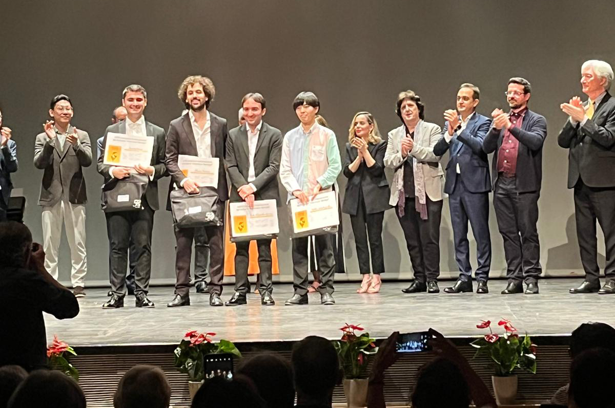Ausiàs Parejo, primer per l'esquerre