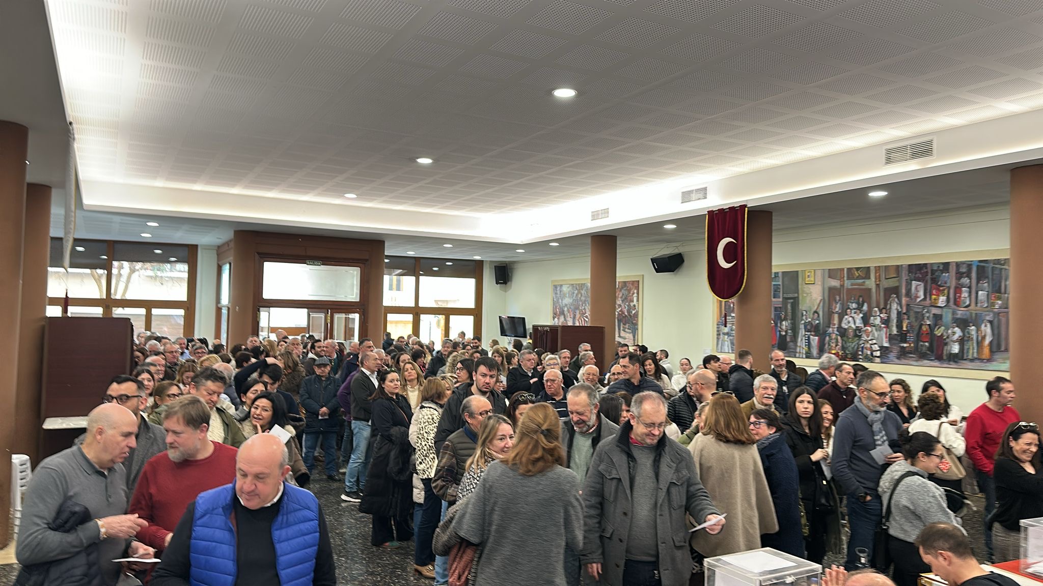 Votació a la seu de Festers