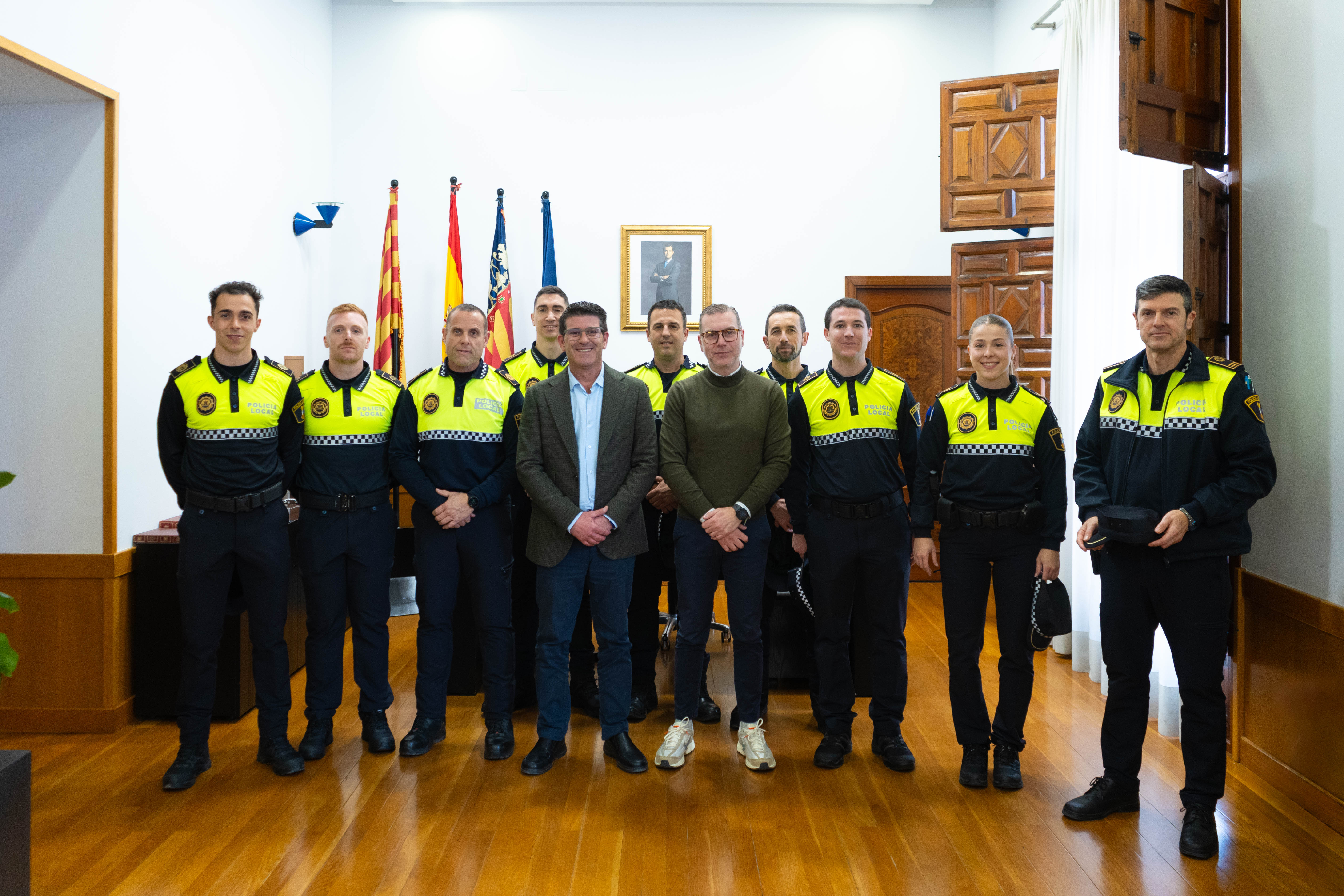 Recepción en alcaldía a los nuevos agentes