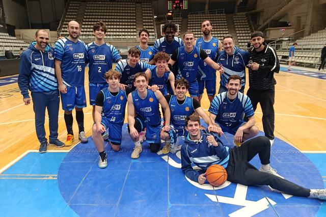 L'Eset Ontinet visita al líder amb la il·lusió de donar la sorpresa 