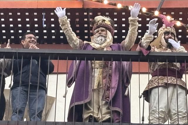 Jacobo anuncia la llegada de los Reyes Magos a Ontinyent adaptada a la meteorología