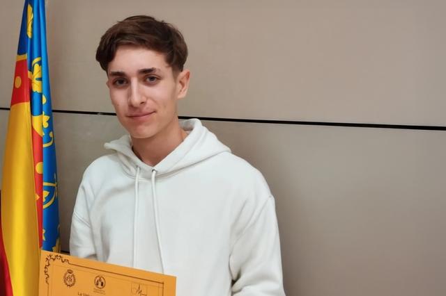 Marc Senabre (IES Pou Clar Ontinyent), primero en la Olimpiada Matemática