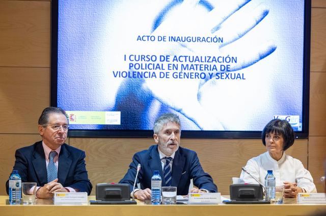 No se oye “hermana, yo si te creo”