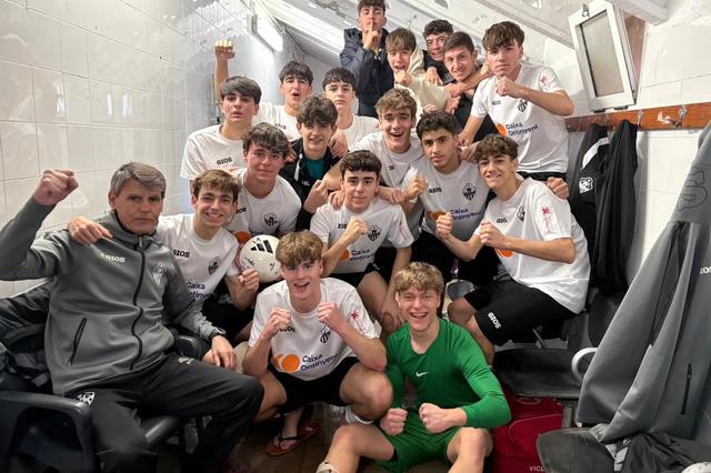 Festival goleador del juvenil del Ontinyent: 8-0 para seguir la estela del líder