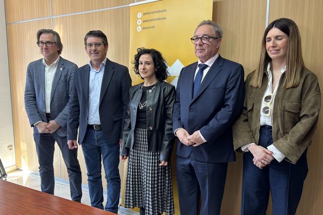 La consellera Albalat visita Ontinyent y pone fecha a la apertura de la Beneficencia 