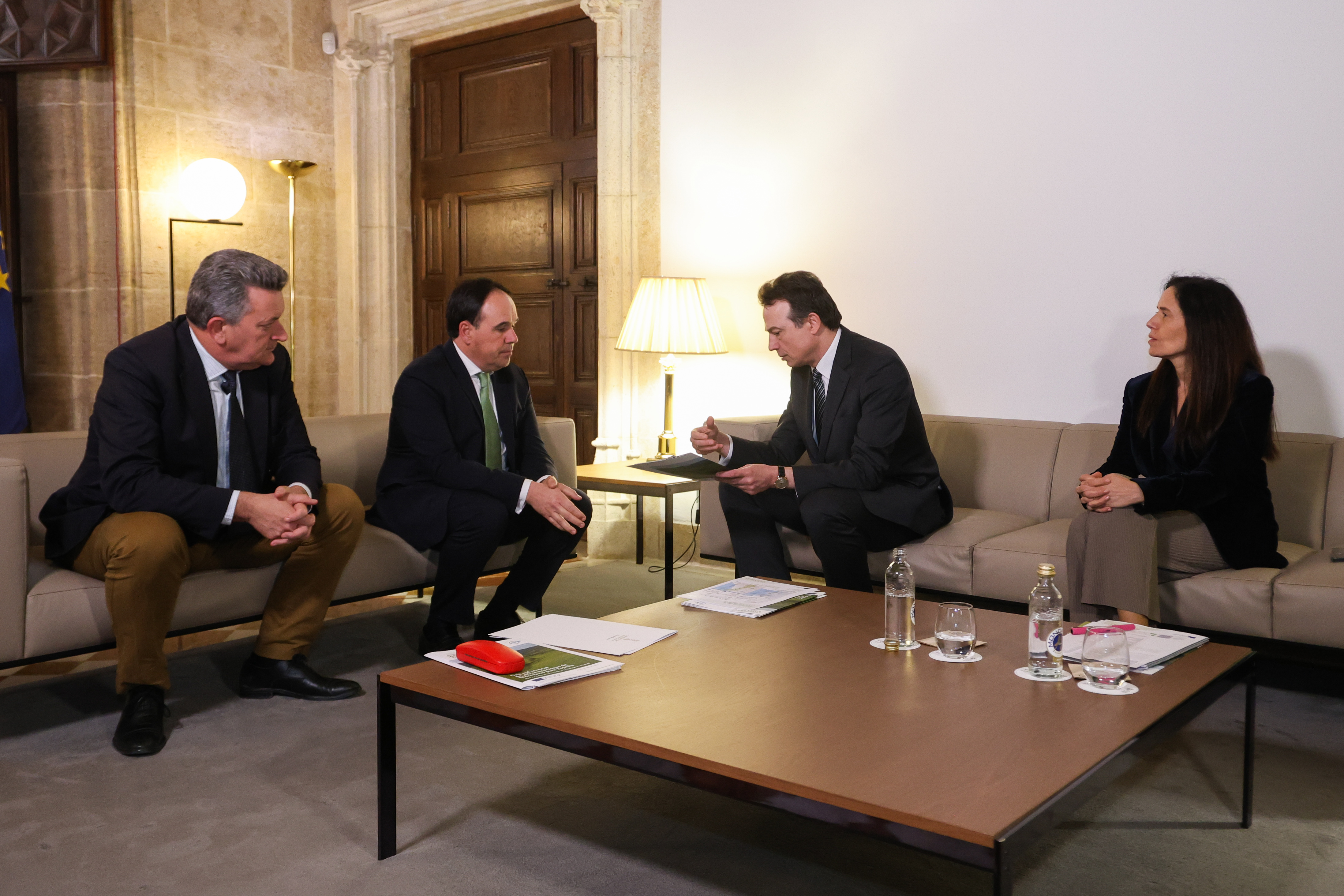Reunió en el Palau de la Generalitat