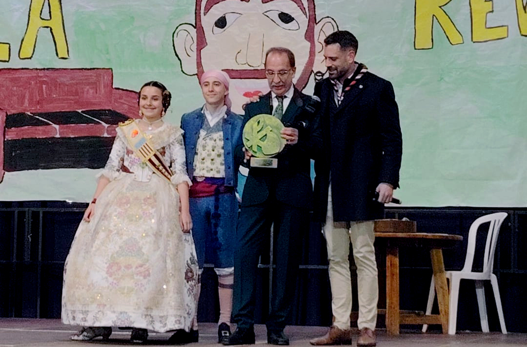 Reconocimiento a Alberto Casanova, Objetivo 1:1