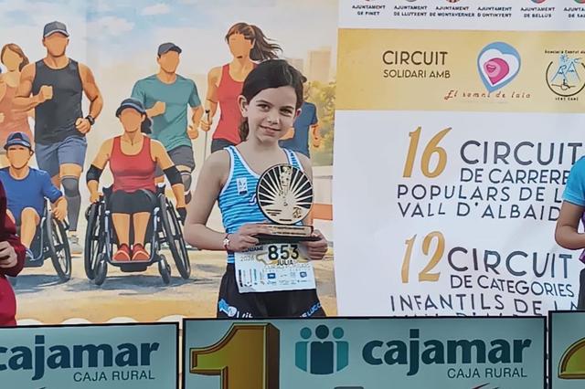 Seis pódiums para el CAVA Ontinyent en la Volta a peu a Benigànim