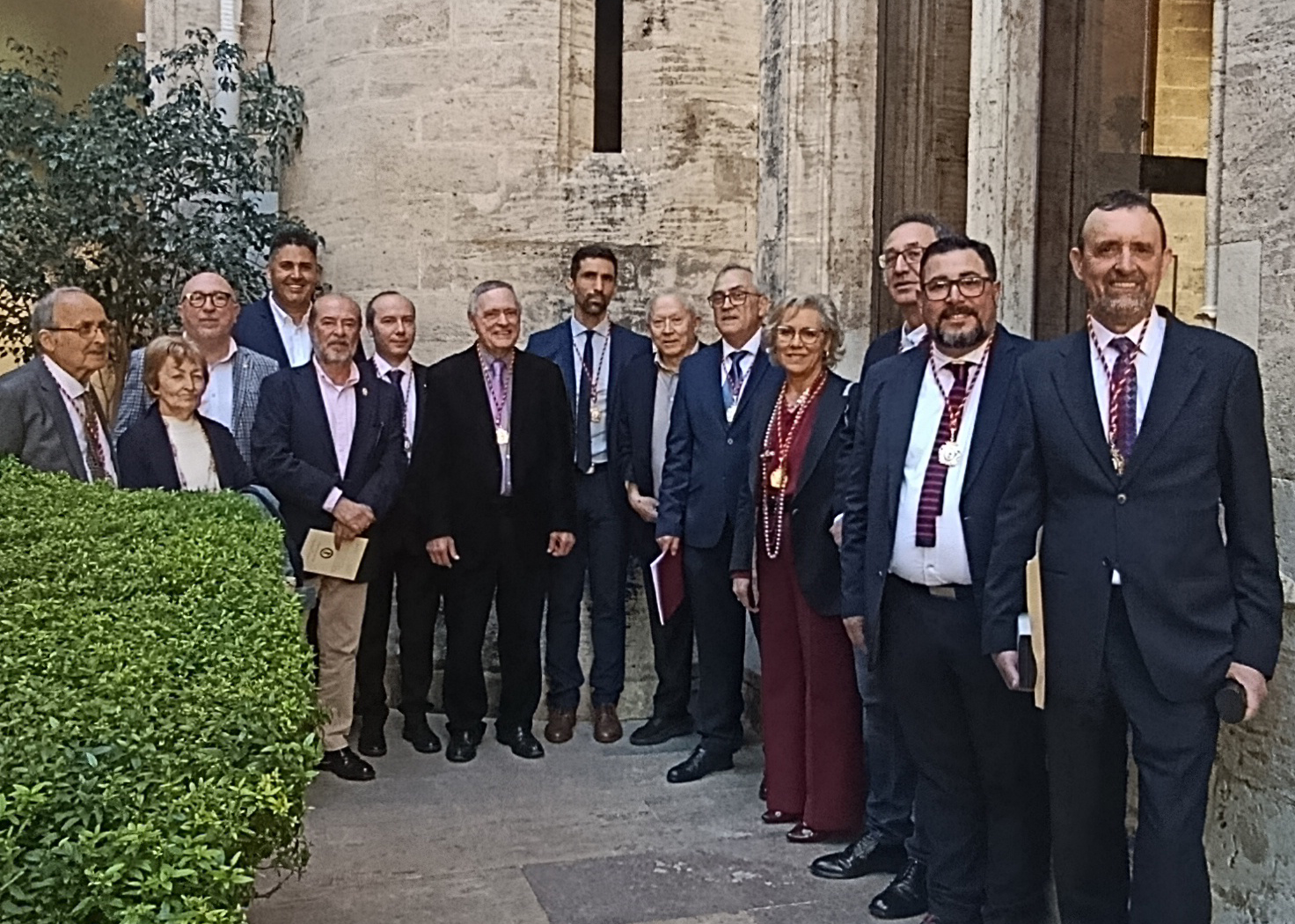 Foto: Els cronistes de la Vall d'Albaida a la Llotja de València 